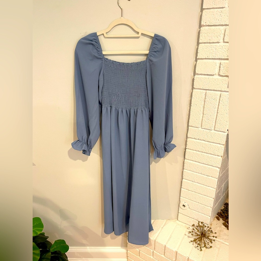 Blue puff sleeve dress